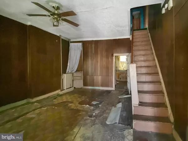 Philadelphia, PA 19121,2528 PAGE ST