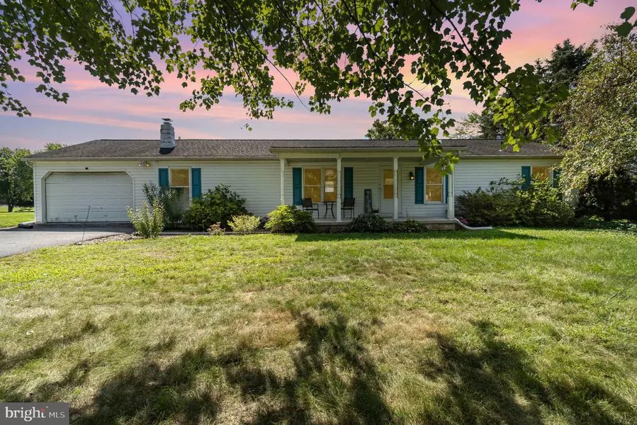 388 CROSSROAD SCHOOL RD, Newville, PA 17241