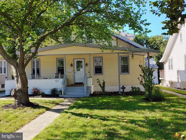 Oaklyn, NJ 08107,107 E BETTLEWOOD AVE