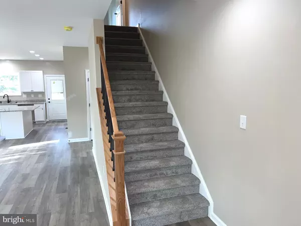 Martinsburg, WV 25405,122 MARINERIS CIR