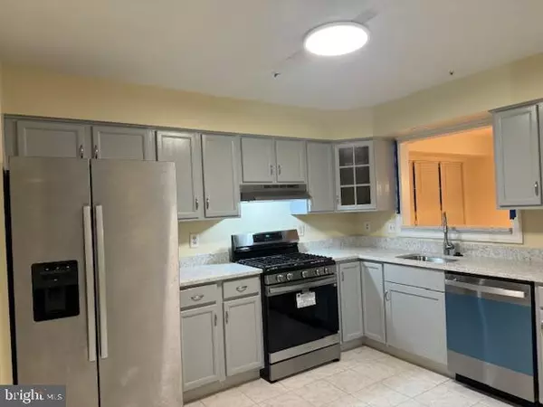 Severn, MD 21144,7700 SCATTEREE RD