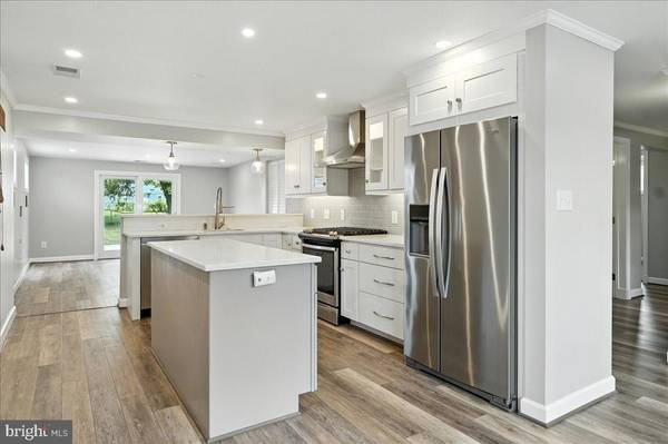 Glen Burnie, MD 21061,108 SAINT JAMES DR