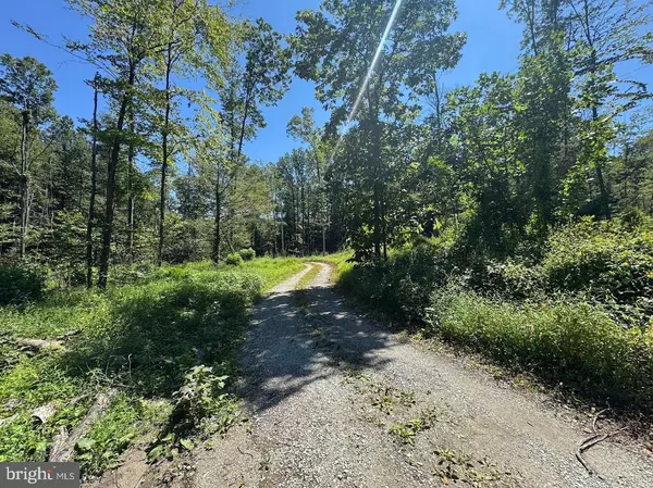 Orrtanna, PA 17353,379 ORCHARD RD