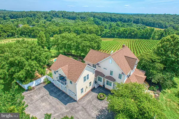 Paeonian Springs, VA 20129,40954 CANTER LN