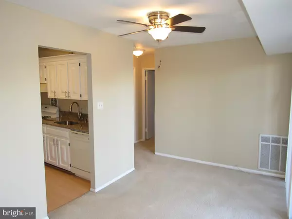 Falls Church, VA 22042,2909 CHARING CROSS RD #14