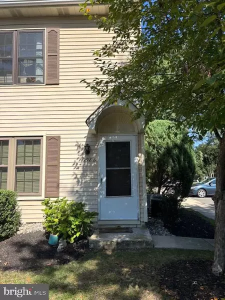 298B EVERLY CT, Mount Laurel, NJ 08054