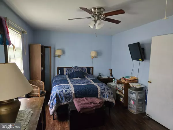 Sicklerville, NJ 08081,23 LENNOX CT