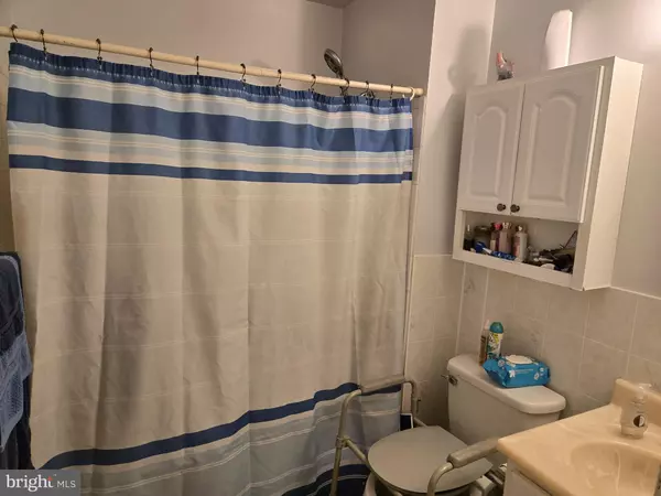 Sicklerville, NJ 08081,23 LENNOX CT