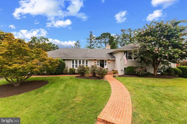1214 BELLE VISTA DR, Alexandria, VA 22307
