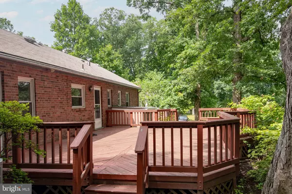 Alexandria, VA 22311,5708 DAWES AVE