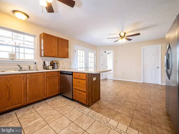 Charles Town, WV 25414,147 WESTHALL DR