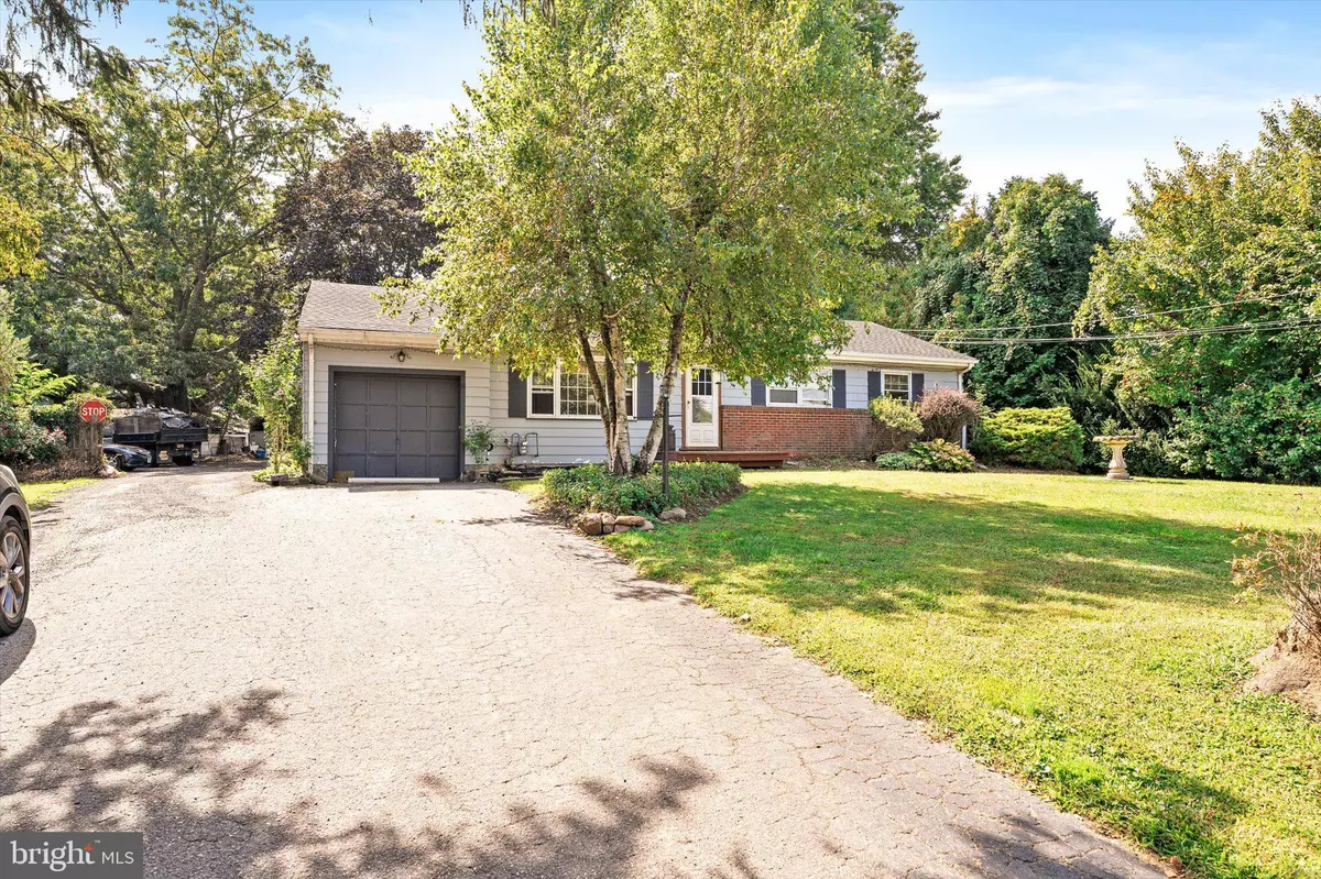 Crosswicks, NJ 08515,75 BORDENTOWN CROSSWICKS RD