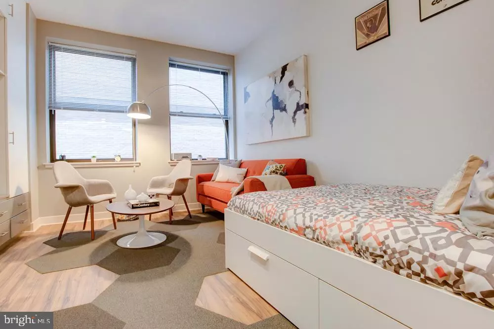 Philadelphia, PA 19102,42 S 15TH ST #1B-1502