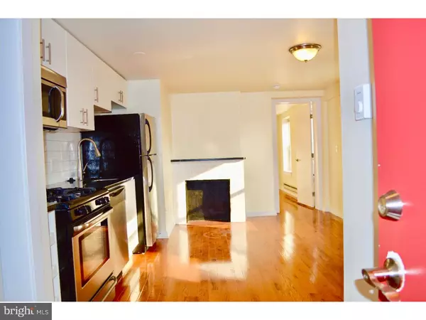 Philadelphia, PA 19147,415 S BROAD ST #3F