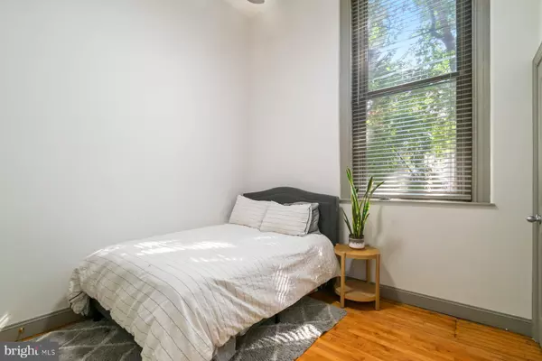 Baltimore, MD 21231,511 S BOND ST #206