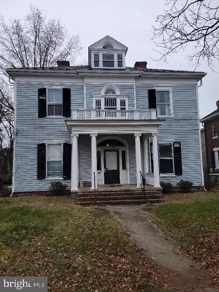 1107 PRINCE EDWARD ST #3, Fredericksburg, VA 22401