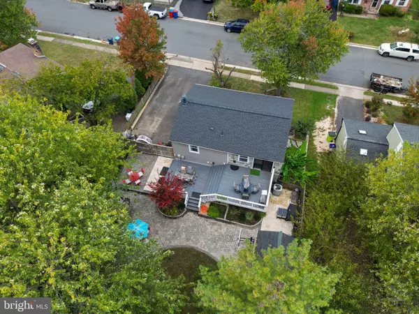 102 N GARFIELD RD, Sterling, VA 20164