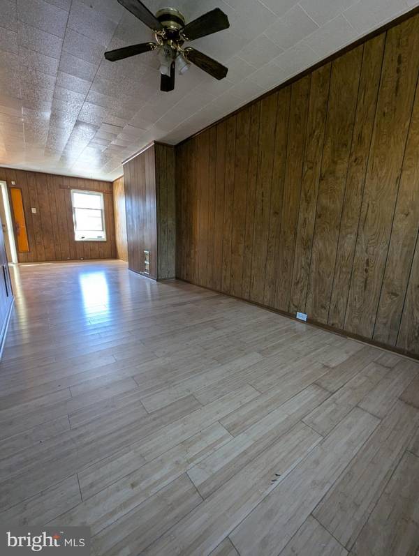 Philadelphia, PA 19142,2650 S 68TH