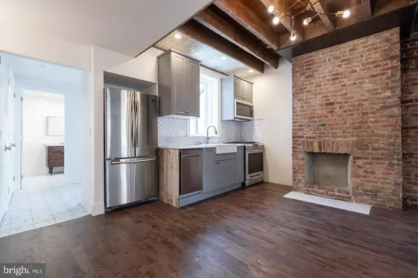 Philadelphia, PA 19123,130 W LAUREL ST #2