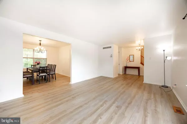 Horsham, PA 19044,221 WINCHESTER DR