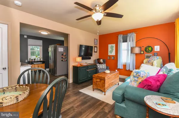 Woodbury, NJ 08096,703 WASHINGTON AVE