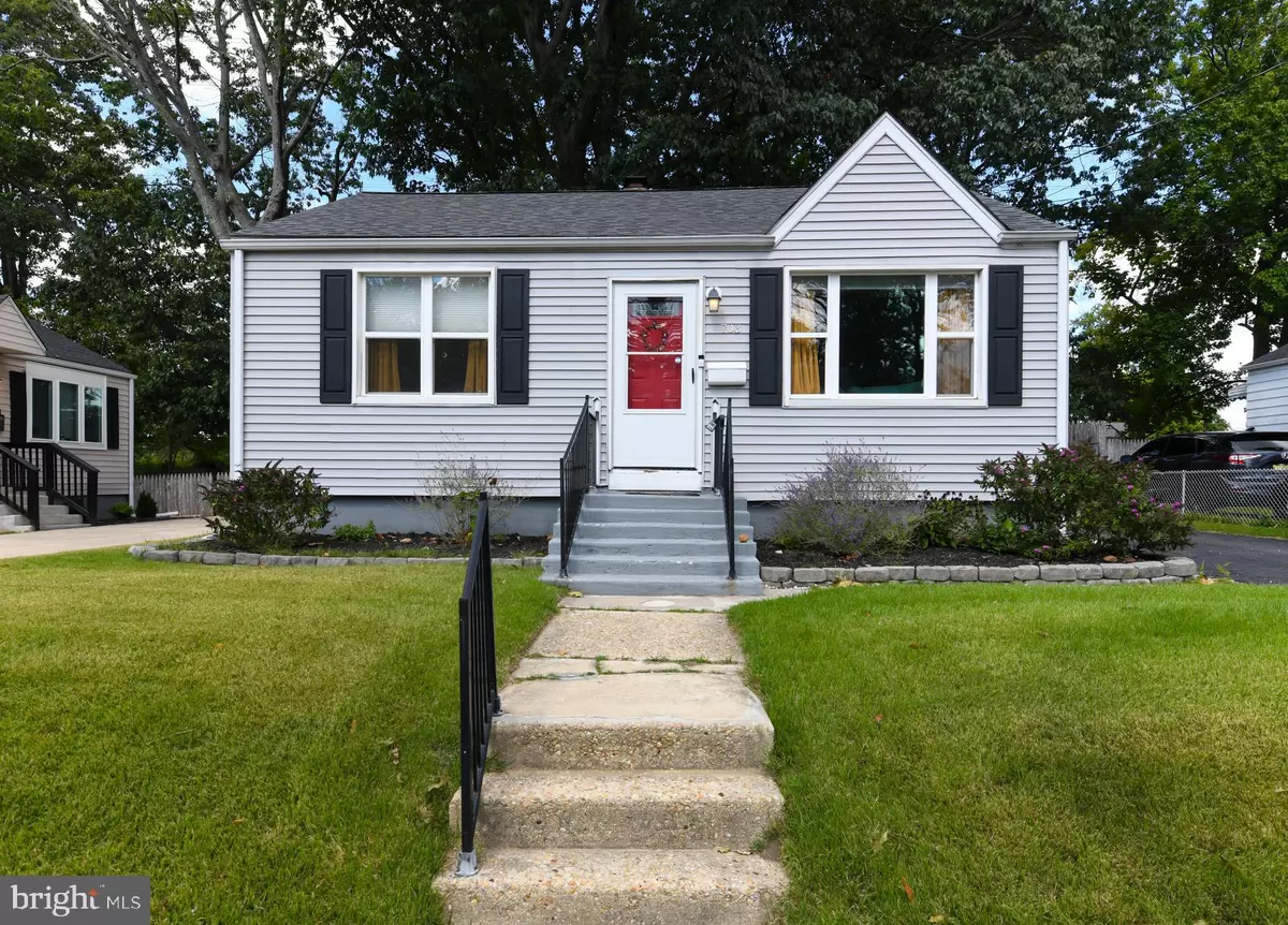 Woodbury, NJ 08096,703 WASHINGTON AVE