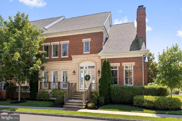 1 RABBIT RUN DR, New Hope, PA 18938