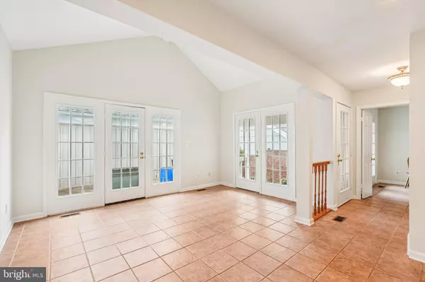 Gaithersburg, MD 20886,20633 HIGHLAND HALL DR