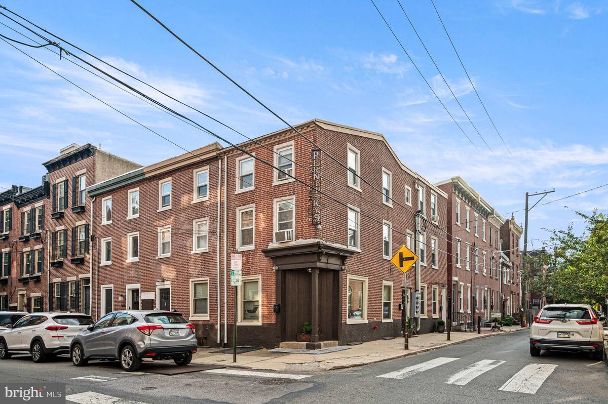 Philadelphia, PA 19123,978-80 N LAWRENCE ST