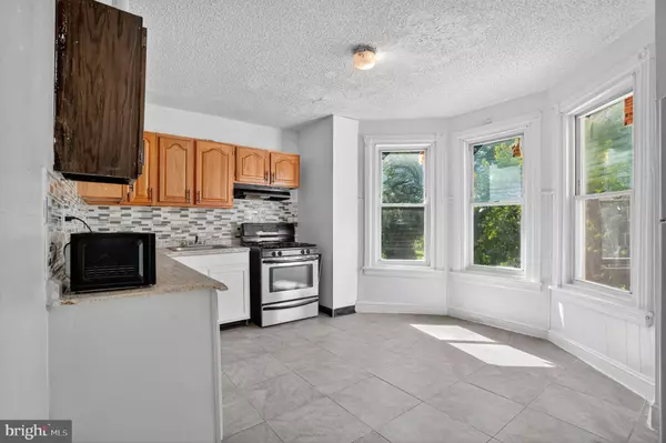 Chester, PA 19013,2032 EDGMONT AVE