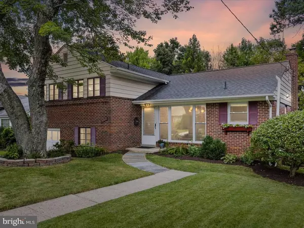 2005 CASCADE RD, Silver Spring, MD 20902