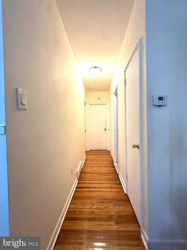 Philadelphia, PA 19120,5832 N MASCHER ST