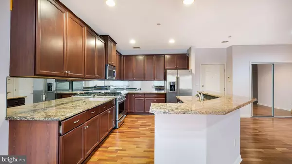 Huntingdon Valley, PA 19006,305 CARSON TER