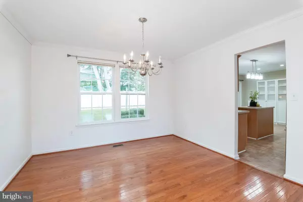 Nottingham, MD 21236,7707 HEATHERS LN