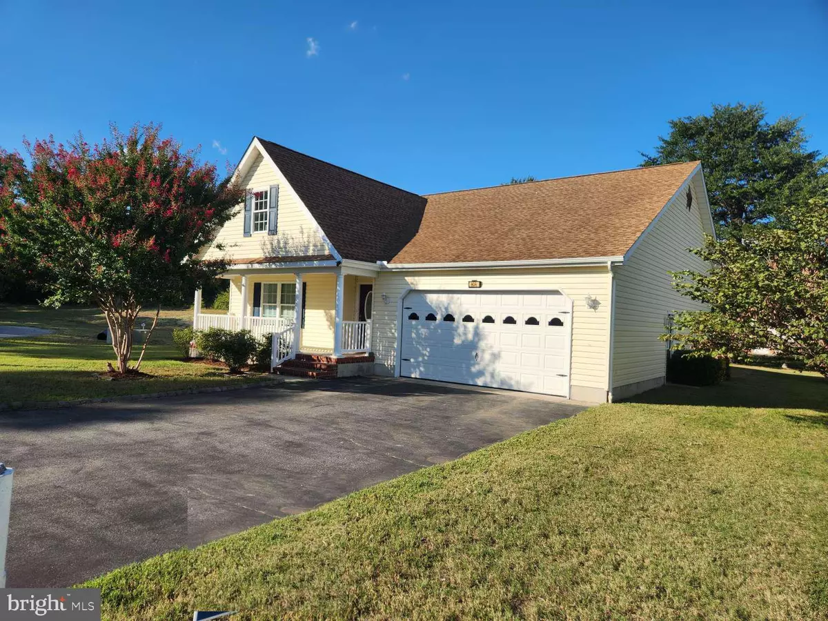 Blades, DE 19973,404 SUMMIT DR