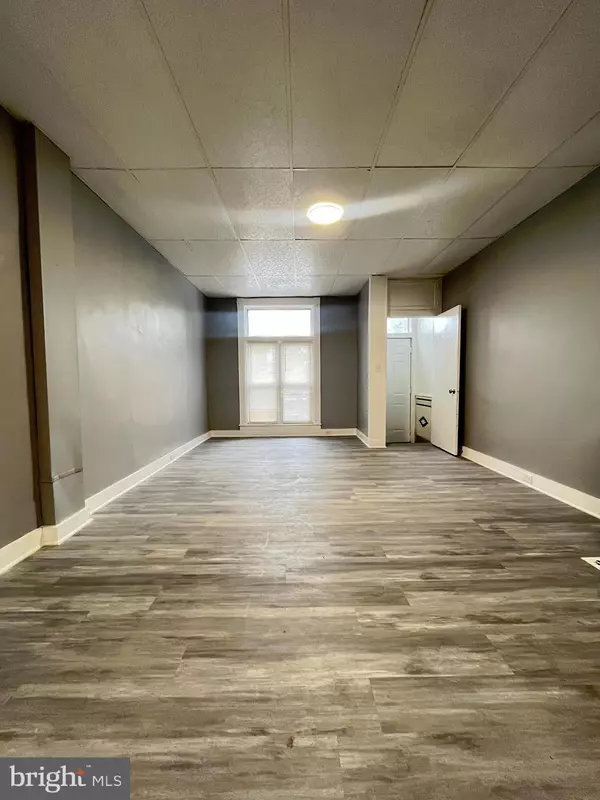 Baltimore, MD 21205,639 N KENWOOD AVE