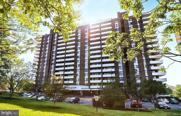 250 S REYNOLDS ST #206, Alexandria, VA 22304