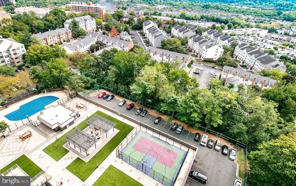 Alexandria, VA 22304,250 S REYNOLDS ST #206