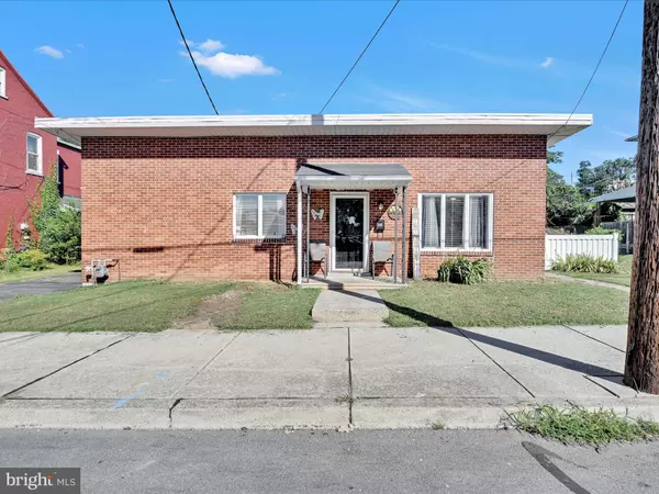 Columbia, PA 17512,343 POPLAR ST