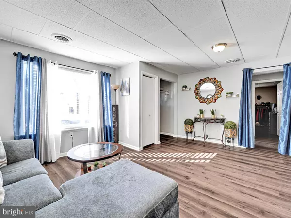 Columbia, PA 17512,343 POPLAR ST