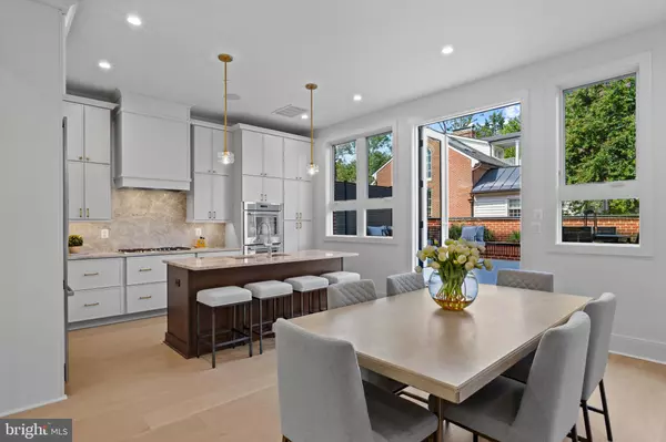 Alexandria, VA 22314,223 S UNION ST