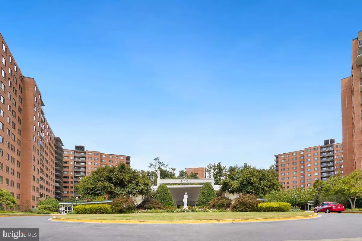 Washington, DC 20016,4201 CATHEDRAL AVE NW #913W