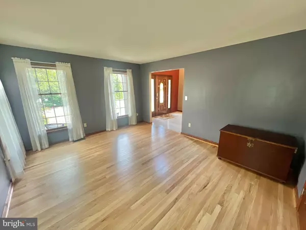 Bethlehem, PA 18015,2044 CAROL ANN WAY