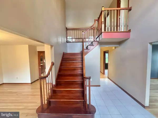 Bethlehem, PA 18015,2044 CAROL ANN WAY