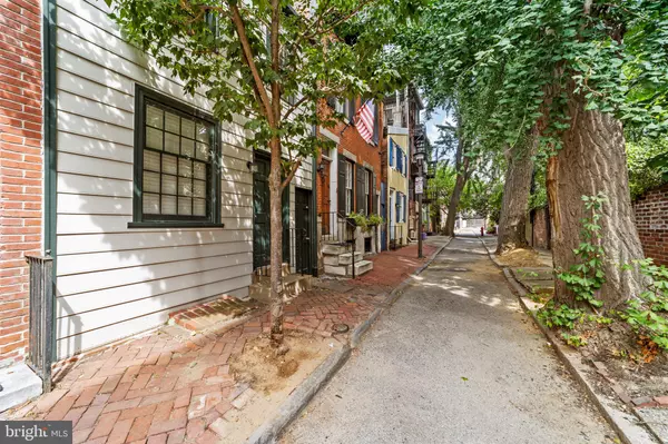 Philadelphia, PA 19107,321 S FAWN ST