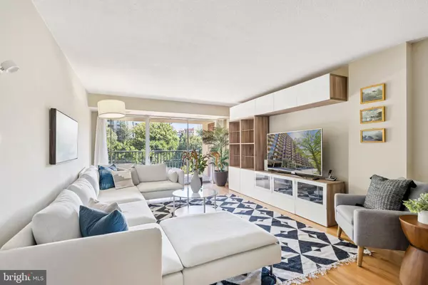 Arlington, VA 22202,1300 ARMY NAVY DR #514