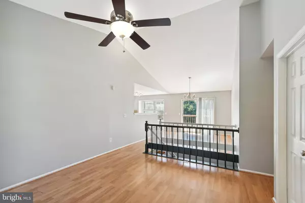 Sterling, VA 20165,14 BRAXTON DR