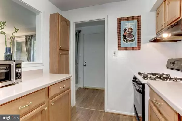 Falls Church, VA 22046,142 BIRCH ST #B6
