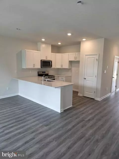 Runnemede, NJ 08078,31 WHALER DRIVE