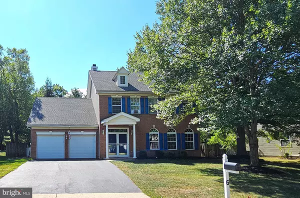 6 HEDGECROFT DR, Pennington, NJ 08534